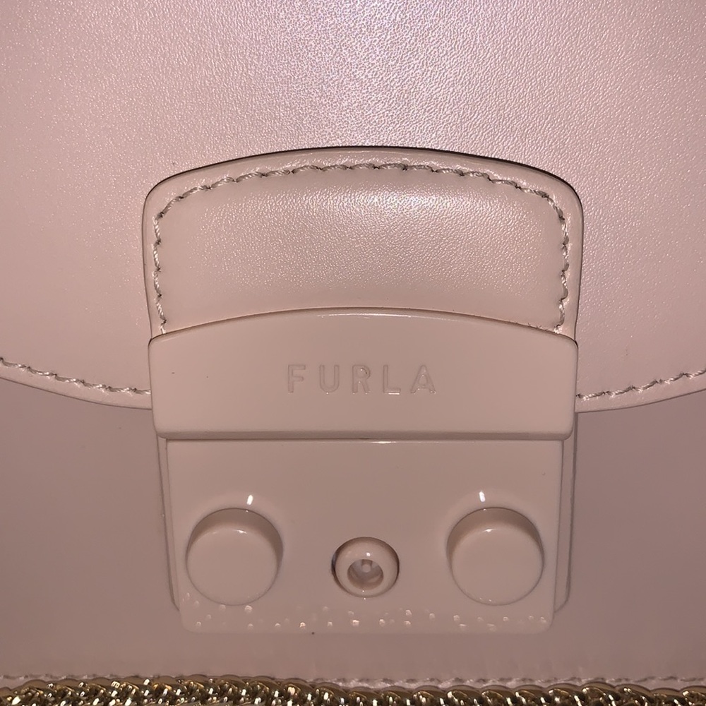 Furla Metropolis Mini Leather Crossbody Bag in Dalia / Blush Beige Nude - Picture 8 of 9